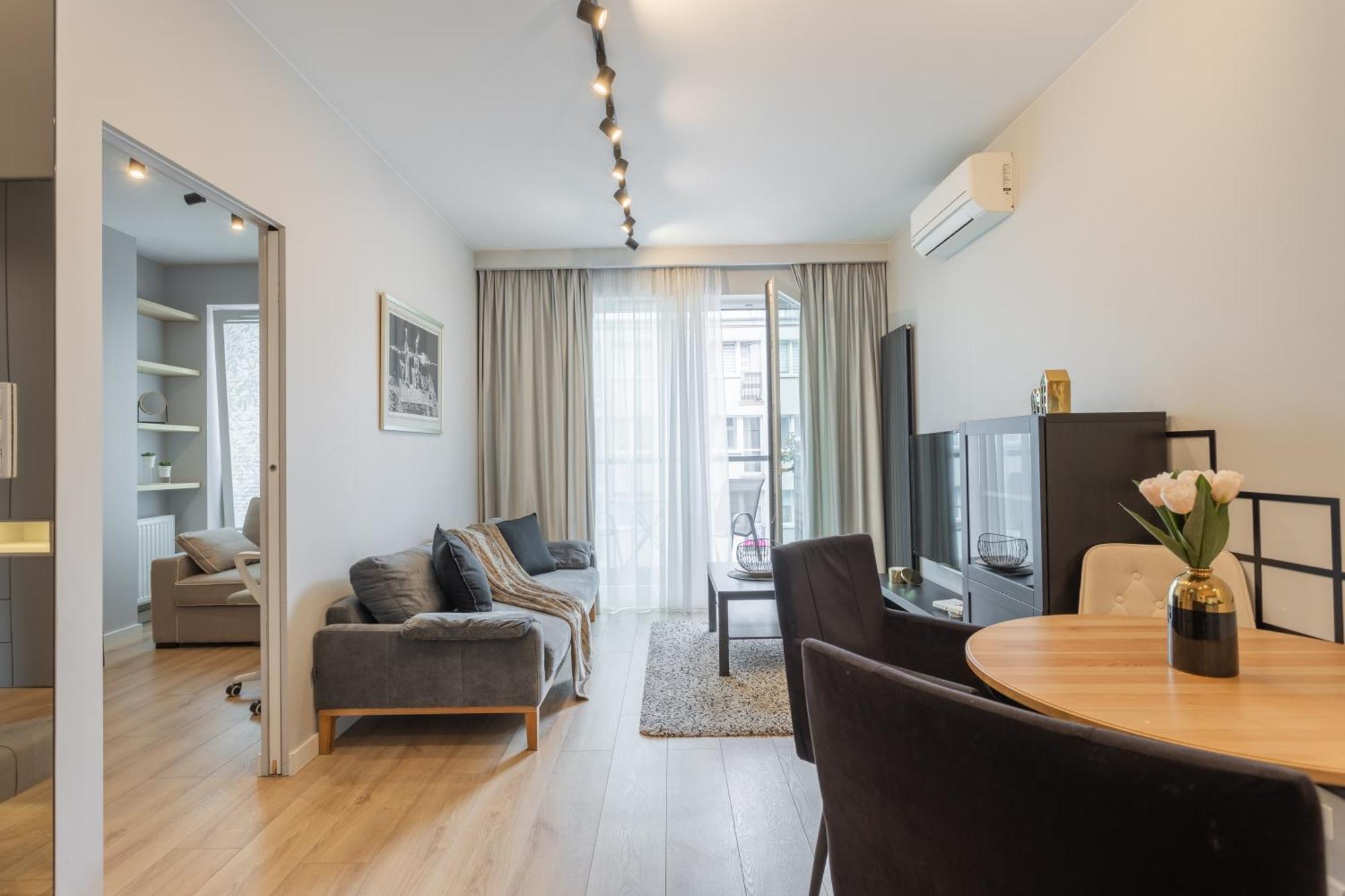 - Great Location- Two Bedrooms Apartment- Stays- Sienna Street * Warschau