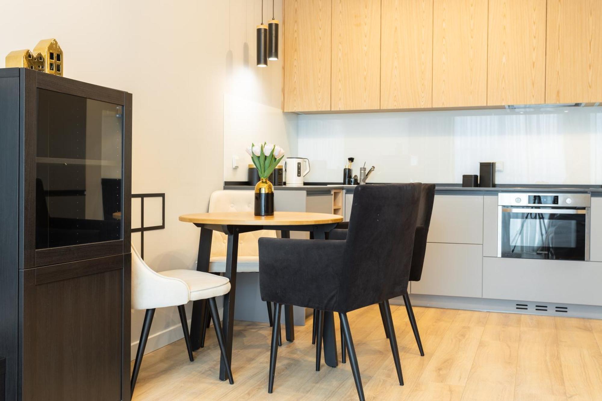 Lägenhet - Great Location- Two Bedrooms Apartment- Stays- Sienna Street *