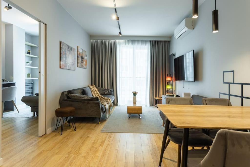 Lägenhet - Great Location- Two Bedrooms Apartment- Stays- Sienna Street *